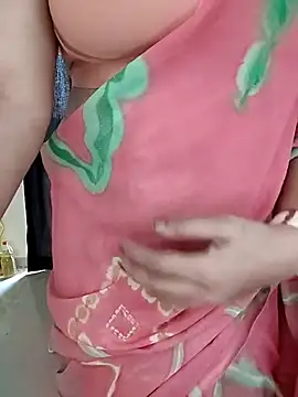 Snapshot of kaamuk_shweta chatting on November 2025 05:28:01 AM kaamuk shweta online show from November 2025 05:28:01 AM