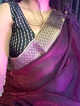 Snapshot of kaamuk_shweta chatting on March 2025 11:39:02 AM kaamuk shweta online show from March 2025 11:39:02 AM