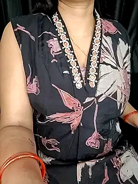 Snapshot of kaamuk_shweta chatting on November 2025 05:07:01 PM kaamuk shweta online show from November 2025 05:07:01 PM