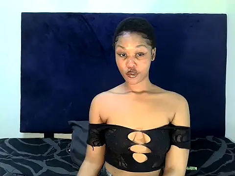 ReginaStar16 online show from September 2025 07:39:02 PM