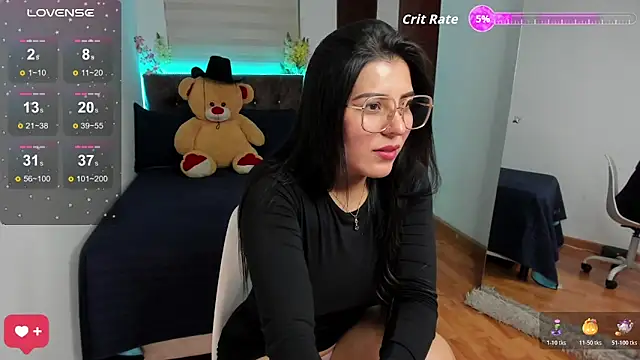 Snapshot of Luxxur69 chatting on November 2025 11:58:01 PM Luxxur69 online show from November 2025 11:58:01 PM