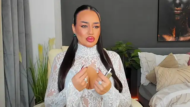 Sonia  Rey online show from November 2025 09:07:01 PM