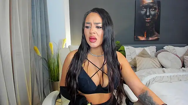 Sonia  Rey online show from October 2025 09:08:01 AM