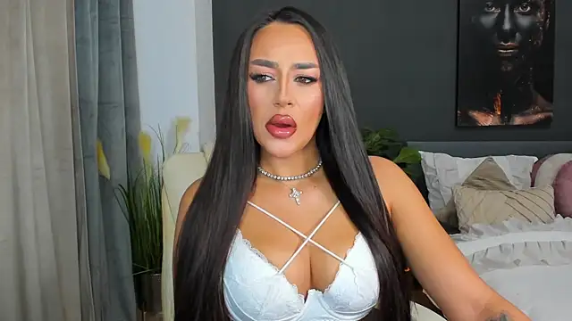 Sonia  Rey online show from October 2025 02:47:01 PM