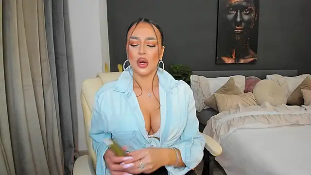 Sonia  Rey online show from January 2026 04:22:02 PM