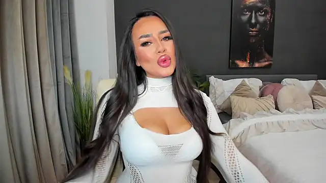 Sonia  Rey online show from April 2026 03:35:02 AM