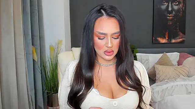 Sonia  Rey online show from December 2025 01:27:01 PM