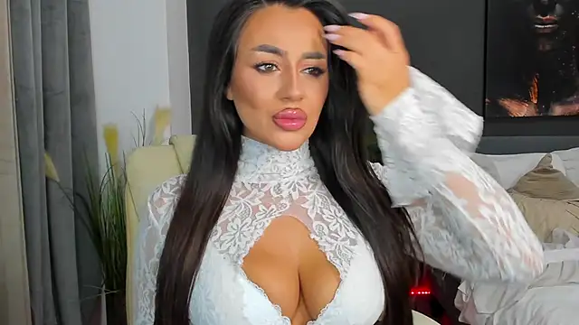 Sonia  Rey online show from October 2025 03:54:02 AM