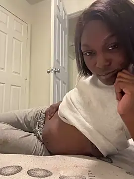 Snapshot of honeybrow chatting on February 2025 09:32:01 PM honeybrow online show from February 2025 09:32:01 PM