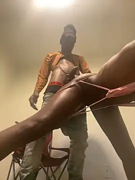 Snapshot of honeybrow chatting on December 2024 02:52:01 PM honeybrow online show from December 2024 02:52:01 PM