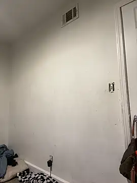 Snapshot of honeybrow chatting on December 2024 10:17:01 AM honeybrow online show from December 2024 10:17:01 AM