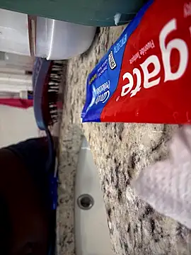 honeybrow online show from January 2026 07:39:01 PM