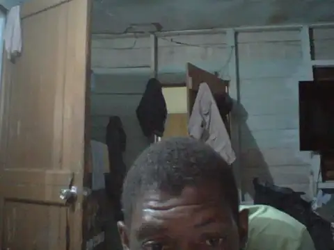 Snapshot of PELOVER chatting on September 2025 10:32:02 AM PELOVER online show from September 2025 10:32:02 AM