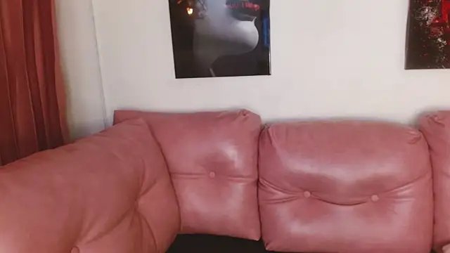 hinataleecs online show from October 2025 09:38:01 PM