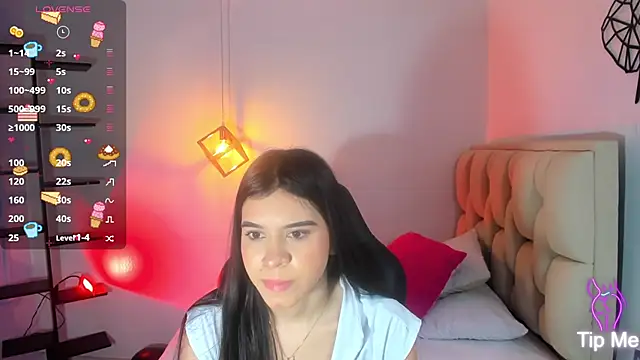 cassiehoward14 online show from September 2025 06:58:02 PM