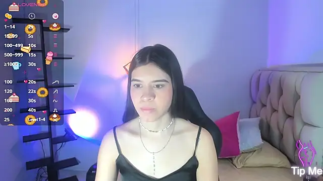 cassiehoward14 online show from September 2025 06:54:02 PM