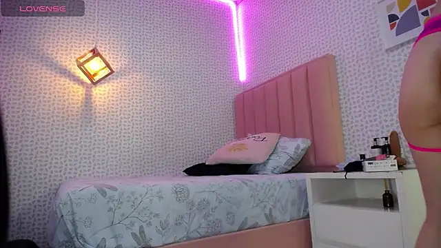 cassiehoward14 online show from March 2025 03:09:02 AM