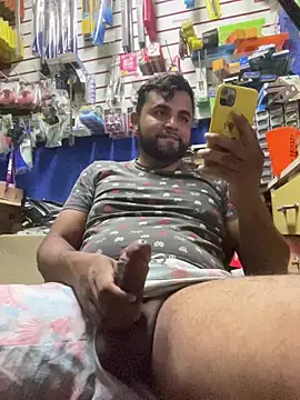 Snapshot of Sheik_z_o chatting on November 2025 09:40:02 PM Sheik z o online show from November 2025 09:40:02 PM