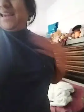 EmpaticBolillo online show from February 2026 06:52:02 PM