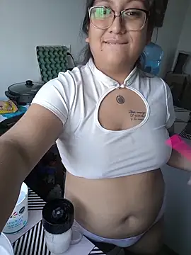 EmpaticBolillo online show from October 2025 05:23:02 PM