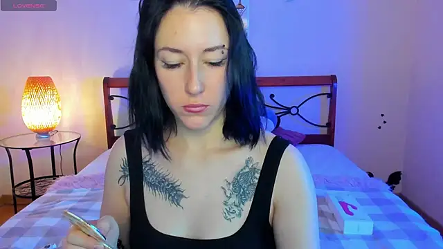 adell berry online show from October 2025 01:48:02 AM