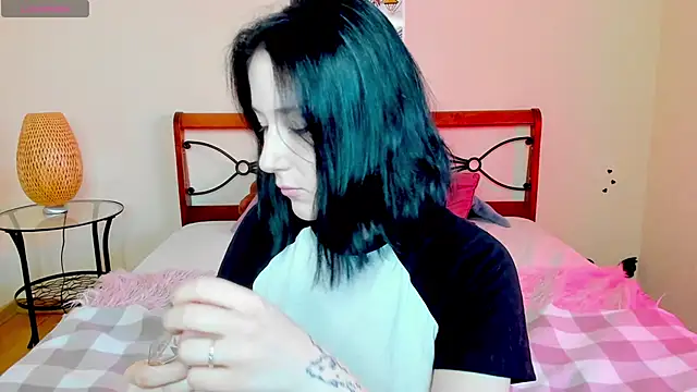 adell berry online show from September 2025 02:15:01 AM