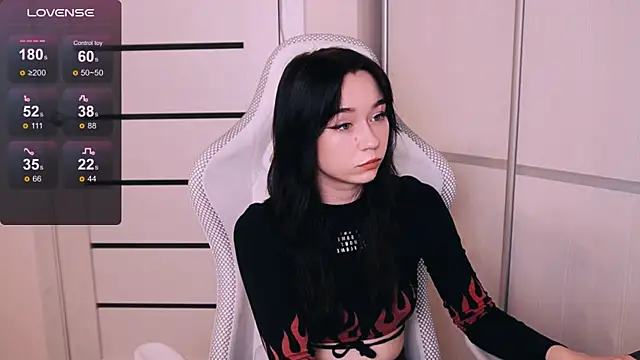 Snapshot of Kimiko__ chatting on June 2026 02:26:01 PM Kimiko online show from June 2026 02:26:01 PM
