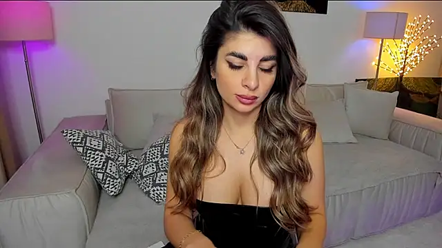 Queenofyouredreams online show from January 2025 04:13:01 AM