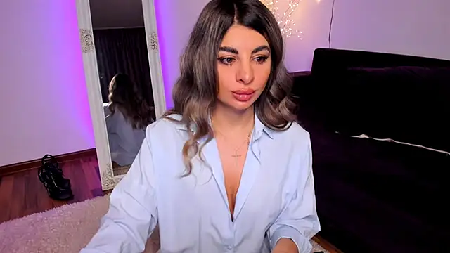 Queenofyouredreams online show from April 2026 10:34:01 PM