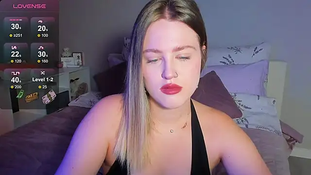 Snapshot of _Sarah_Soul_ chatting on October 2025 12:20:02 AM Sarah Soul online show from October 2025 12:20:02 AM