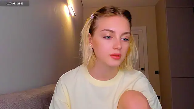 pretty girlnextdoor online show from December 2024 05:48:02 PM