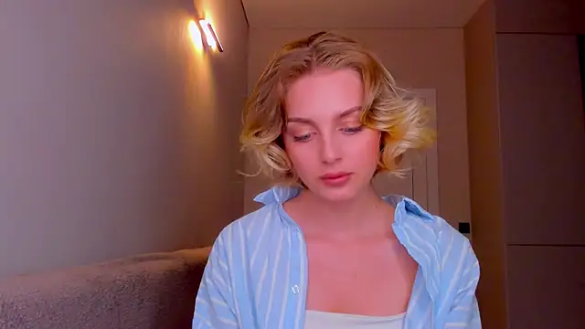 pretty girlnextdoor online show from March 2025 05:06:02 PM