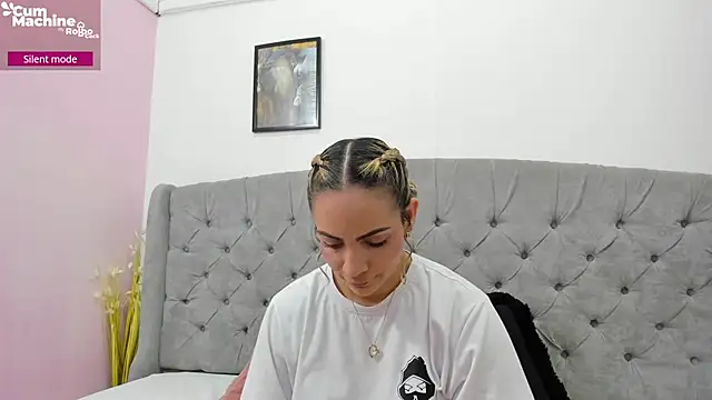 Valesskahall online show from October 2025 12:15:01 PM