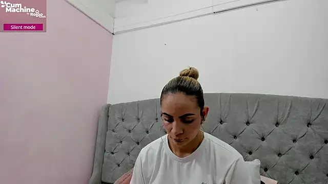 Valesskahall online show from November 2025 12:06:01 PM