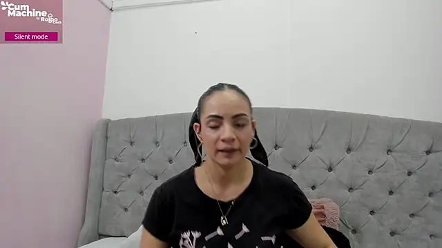 Valesskahall online show from December 2025 12:26:01 PM