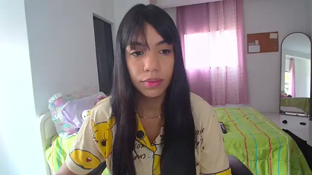 -Naomyy- online show from February 2026 03:36:02 PM