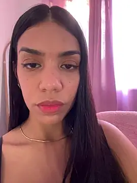 Snapshot of -Naomyy- chatting on January 2025 09:14:02 PM -Naomyy- online show from January 2025 09:14:02 PM