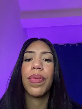 -Naomyy- online show from October 2025 12:09:01 AM