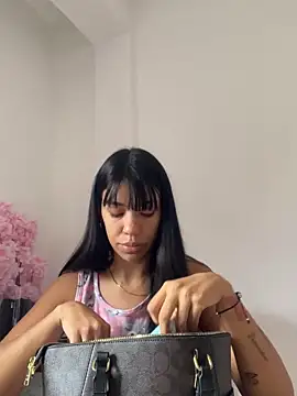 -Naomyy- online show from February 2026 04:39:01 PM