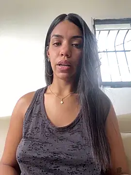 Snapshot of -Naomyy- chatting on March 2025 05:39:01 PM -Naomyy- online show from March 2025 05:39:01 PM