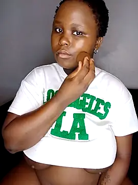 Dark Berry 26 online show from April 2026 10:13:01 PM