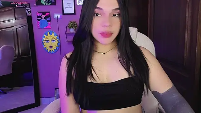 Snapshot of Veronica_111 chatting on September 2025 01:55:01 PM Veronica 111 online show from September 2025 01:55:01 PM