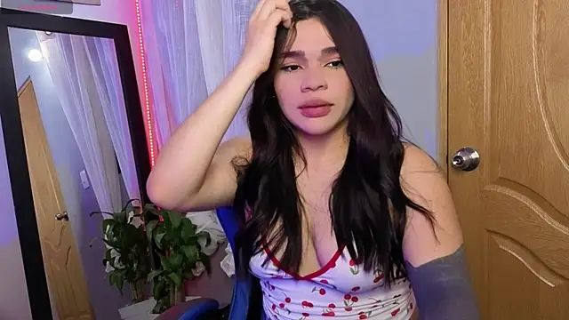 Snapshot of Veronica_111 chatting on June 2026 03:25:01 AM Veronica 111 online show from June 2026 03:25:01 AM