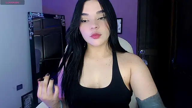 Snapshot of Veronica_111 chatting on March 2025 05:27:01 AM Veronica 111 online show from March 2025 05:27:01 AM