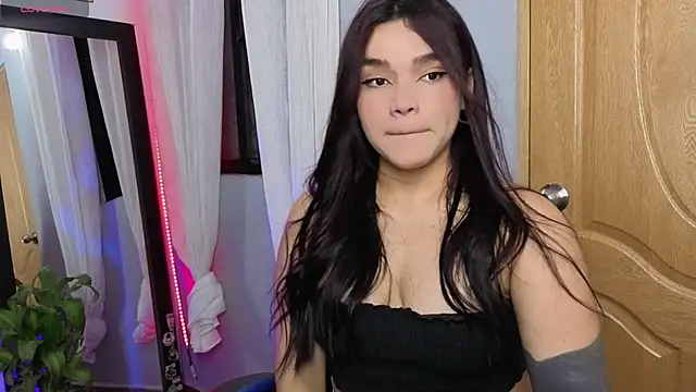 Veronica 111 online show from May 2026 01:08:01 AM