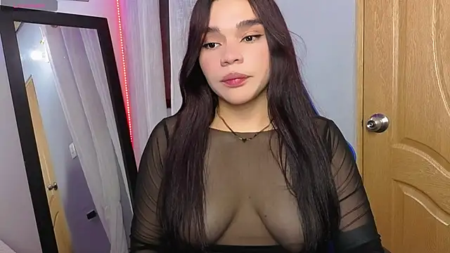 Snapshot of Veronica_111 chatting on June 2026 03:51:02 AM Veronica 111 online show from June 2026 03:51:02 AM