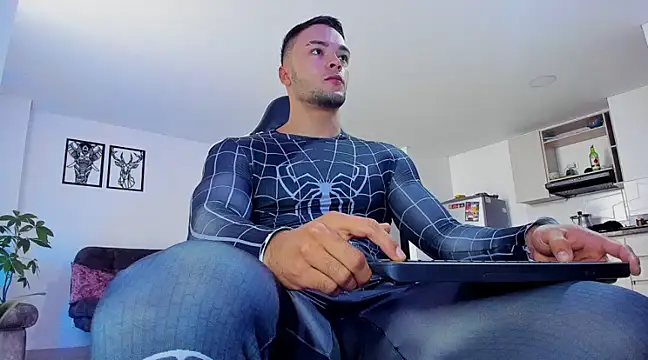 alexander collin02 online show from January 2025 01:30:01 PM