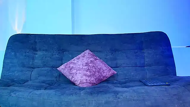 alexander collin02 online show from September 2025 01:17:02 PM