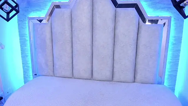  alaia collway  online show from March 2025 12:13:02 PM