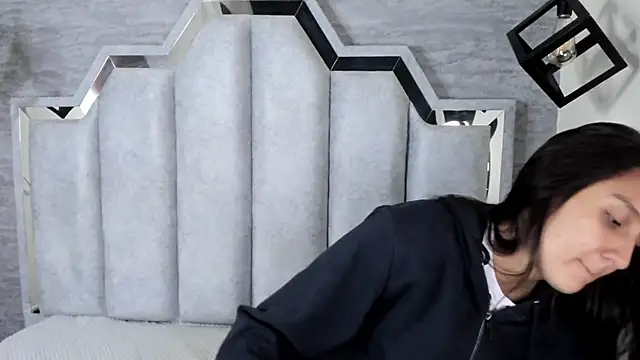  alaia collway  online show from March 2025 12:17:02 PM